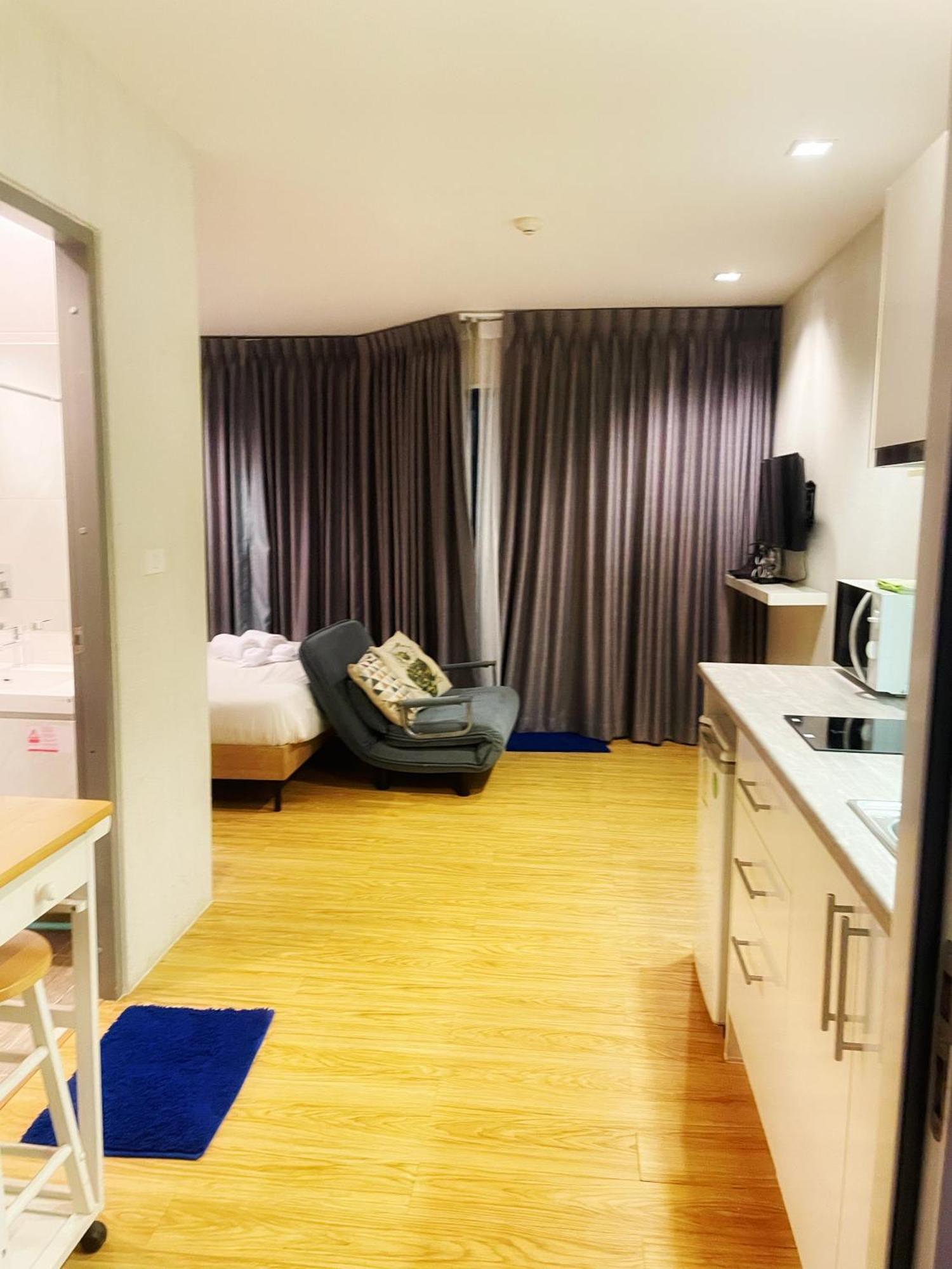 Grand Blue Condominium By Mary Mae Phim Bagian luar foto
