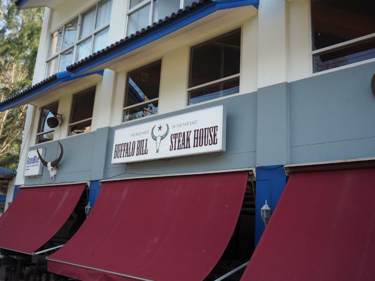 Grand Blue Condominium By Mary Mae Phim Bagian luar foto