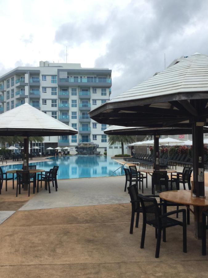 Grand Blue Condominium By Mary Mae Phim Bagian luar foto