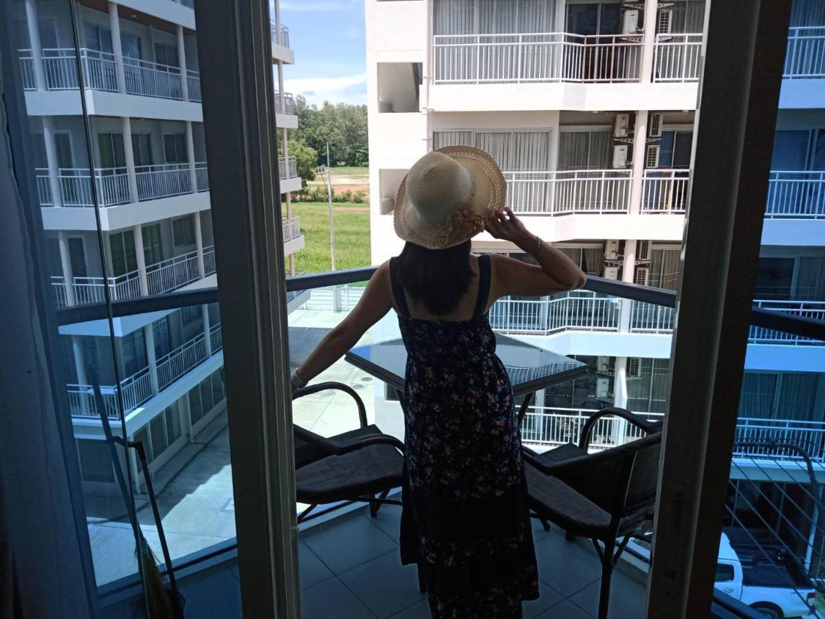 Grand Blue Condominium By Mary Mae Phim Bagian luar foto